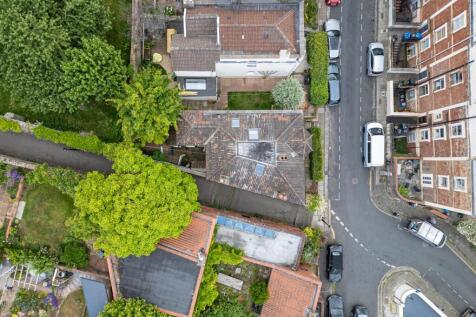 1 Ambra Terrace, Ambra Vale East, Clifton Wood, Br