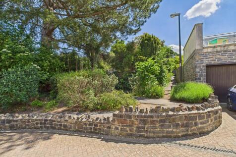 10 Sanctuary Gardens, Sneyd Park, Bristol BS9 1QR 