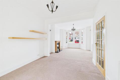 62 Charlton Road, Kingswood, Bristol BS15 1HB | Fr