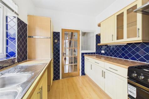 62 Charlton Road, Kingswood, Bristol BS15 1HB | Fr