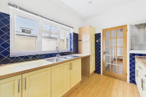 62 Charlton Road, Kingswood, Bristol BS15 1HB | Fr