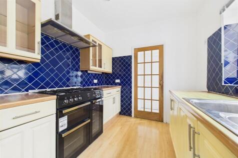 62 Charlton Road, Kingswood, Bristol BS15 1HB | Fr