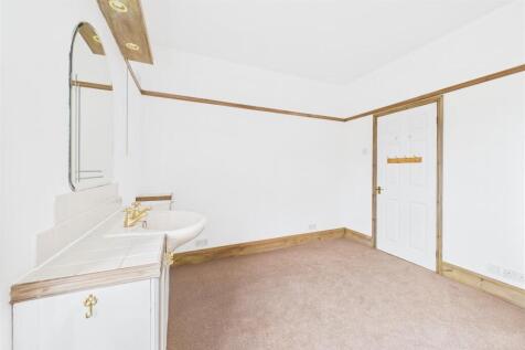 62 Charlton Road, Kingswood, Bristol BS15 1HB | Fr