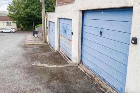 Garages 9, 10, 12, 13, 18 - Mayflower Close Mayflo