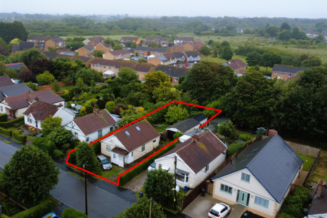 26 Beach Avenue, Severn Beach, Bristol BS35 4PB | 