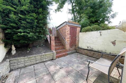 8 Kensington Road, St George, Bristol BS5 7NB | Fr