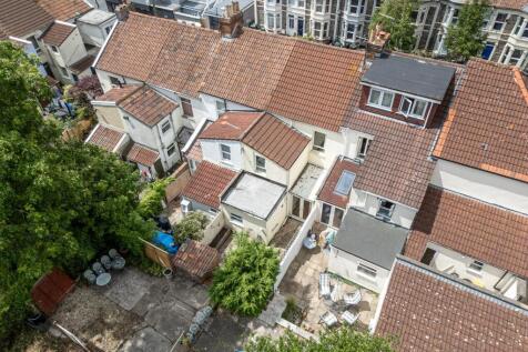 8 Kensington Road, St George, Bristol BS5 7NB | Fr
