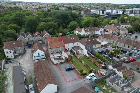 Wellsway House, 9, Wellsway Keynsham, B A N E S, B
