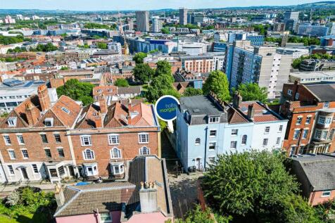 Garden Maisonette, 17 Somerset Street, Kingsdown, 