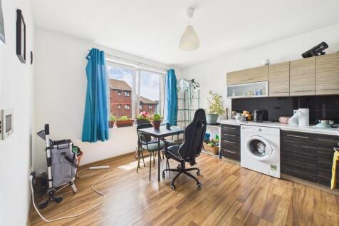 Flats 1 - 7, 227 Lodge Causeway, Fishponds, Bristo
