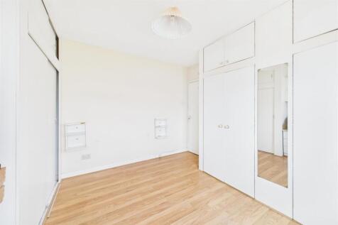 44 Hillcrest Road, Nailsea, North Somerset BS48 2J