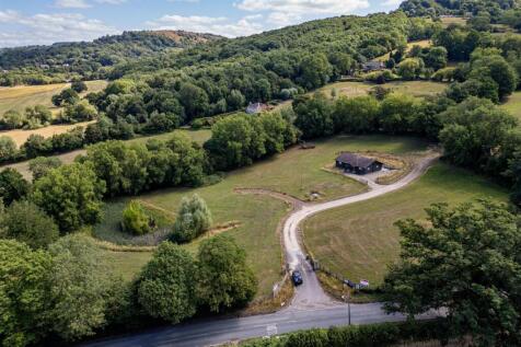 Fortitude, Birdlip Hill, Witcombe, Cheltenham GL3 