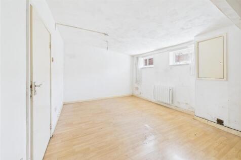 Building &#64; 182 Whitehall Road Redfield, Bristol, B