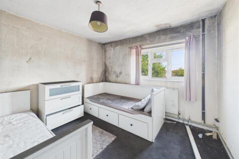 2 - 4 Parsons Avenue, Stoke Gifford, Bristol BS34 
