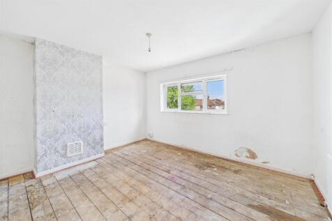 2 - 4 Parsons Avenue, Stoke Gifford, Bristol BS34 