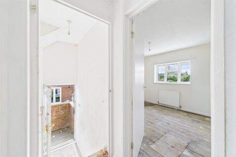 2 - 4 Parsons Avenue, Stoke Gifford, Bristol BS34 