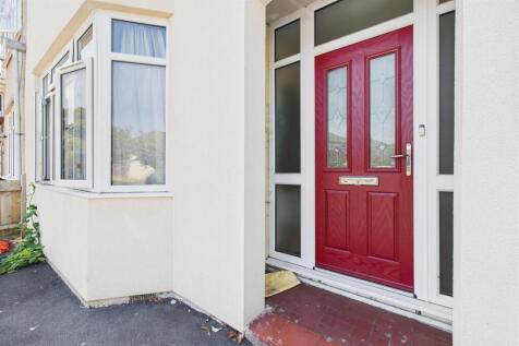 46 Frome Valley Road, Frenchay, Bristol BS16 1HE |
