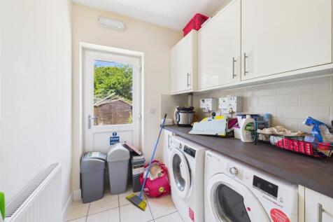 42 Frome Valley Road, Frenchay, Bristol BS16 1HE |