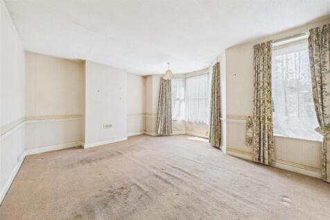 230 Coronation Road, Southville, Bristol BS3 1RL |