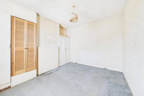 230 Coronation Road, Southville, Bristol BS3 1RL |