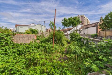 230 Coronation Road, Southville, Bristol BS3 1RL |