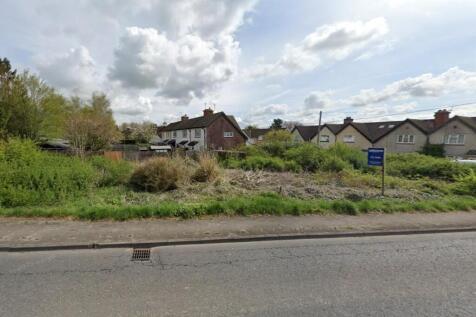 Land at the corner of Pigott Close &amp; Salisbury Roa