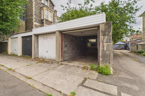 Garage &#64; Rockleaze Avenue, Sneyd Park, Bristol, BS