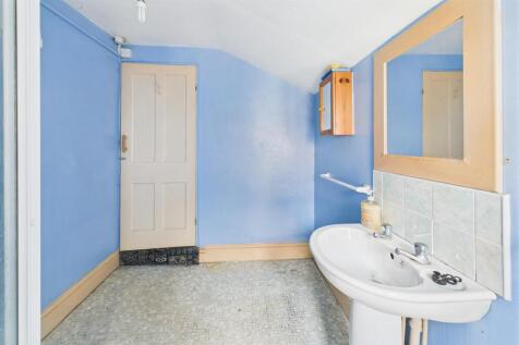 12 Herapath Street, Barton Hill, Bristol, BS5 9SE 