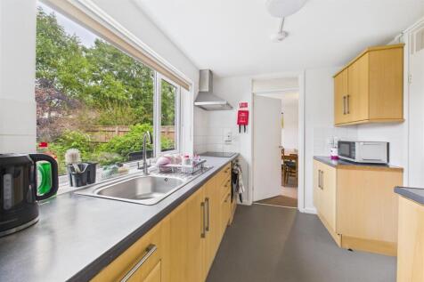 3 Home Farm, Shaplands, Stoke Bishop, Bristol BS9 