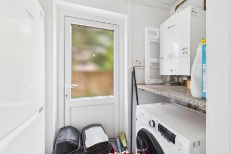 3 Home Farm, Shaplands, Stoke Bishop, Bristol BS9 