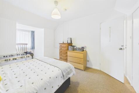 3 Home Farm, Shaplands, Stoke Bishop, Bristol BS9 