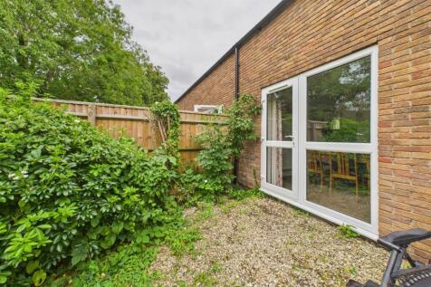 3 Home Farm, Shaplands, Stoke Bishop, Bristol BS9 