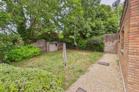 1A Shaplands, Stoke Bishop, Bristol BS9 1AY | A Fr