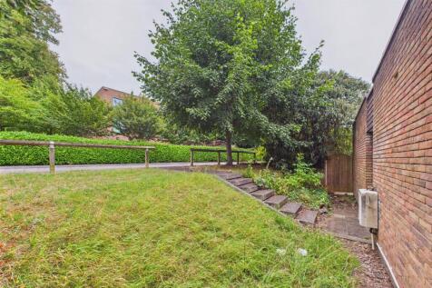 1A Shaplands, Stoke Bishop, Bristol BS9 1AY | A Fr
