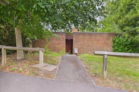 1A Shaplands, Stoke Bishop, Bristol BS9 1AY | A Fr