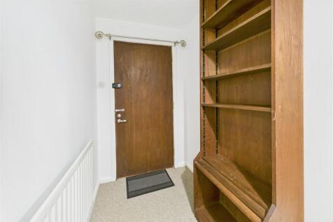 1A Shaplands, Stoke Bishop, Bristol BS9 1AY | A Fr