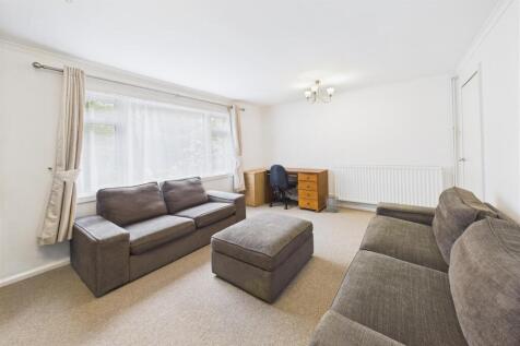 1A Shaplands, Stoke Bishop, Bristol BS9 1AY | A Fr