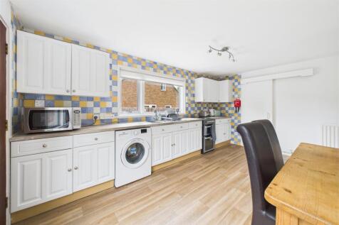 1A Shaplands, Stoke Bishop, Bristol BS9 1AY | A Fr