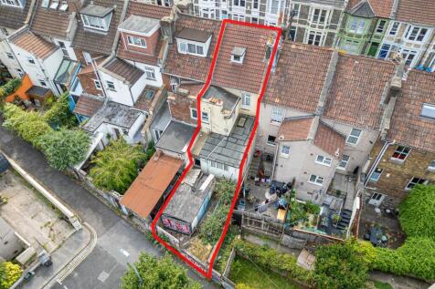 13 Wellington Avenue Montpelier, Bristol BS6 5HP |
