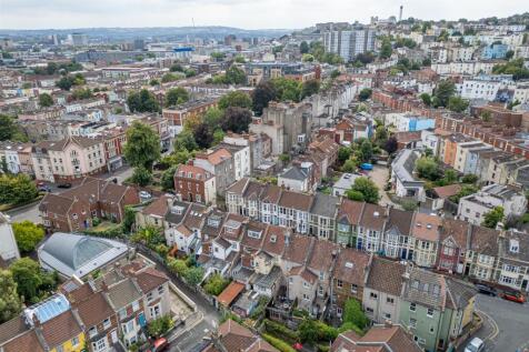 13 Wellington Avenue Montpelier, Bristol BS6 5HP |