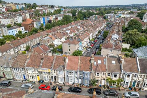 13 Wellington Avenue Montpelier, Bristol BS6 5HP |