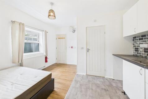 211 Soundwell Road, Kingswood, Bristol BS15 1PT | 