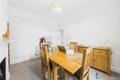 5 Osborne Villas, Kingsdown, Bristol, BS2 8BP | Fr