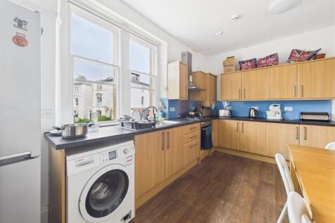 16 Osborne Villas, Kingsdown, Bristol, BS2 8BP | F