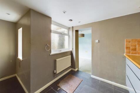 55 Lower High Street, Shirehampton, Bristol BS11 0
