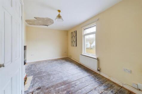 55 Lower High Street, Shirehampton, Bristol BS11 0