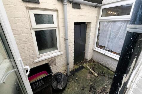 55 Lower High Street, Shirehampton, Bristol BS11 0