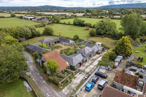 Hewish Court, East Hewish North Somerset, BS24 6RZ