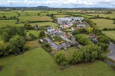 Hewish Court, East Hewish North Somerset, BS24 6RZ