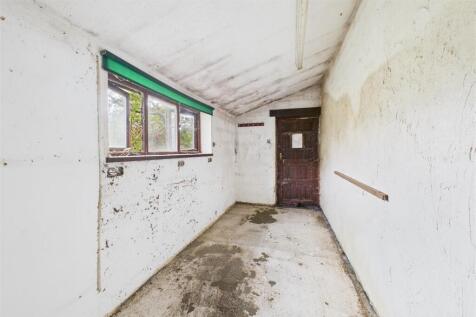 Hewish Court, East Hewish North Somerset, BS24 6RZ